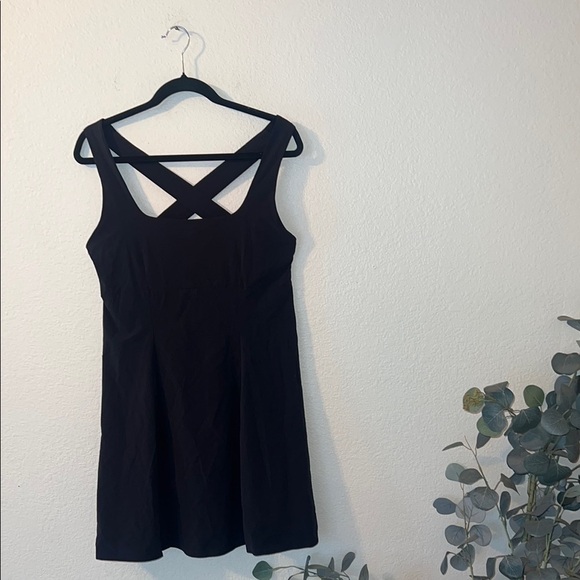 Outdoor voices crisscross back exercise dress - Picture 2 of 6